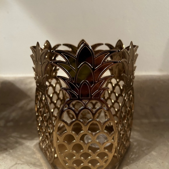 Bath and Body Works Pineapple Gold Candle Holder - Picture 3 of 4